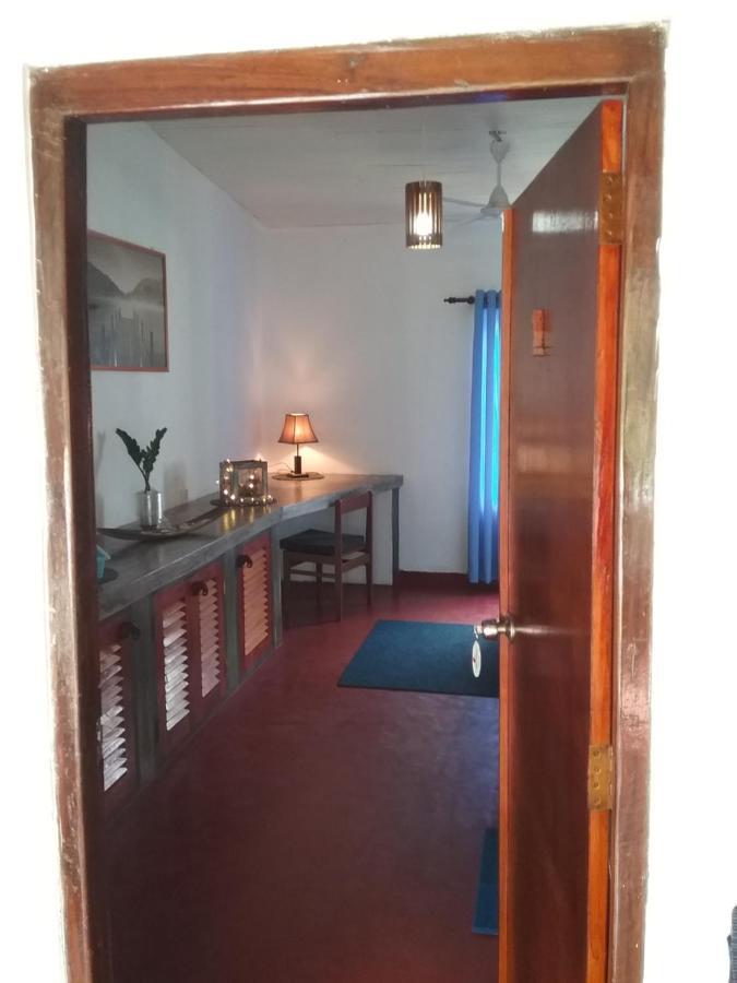 Gasthaus Langeoog Unawatuna Esterno foto